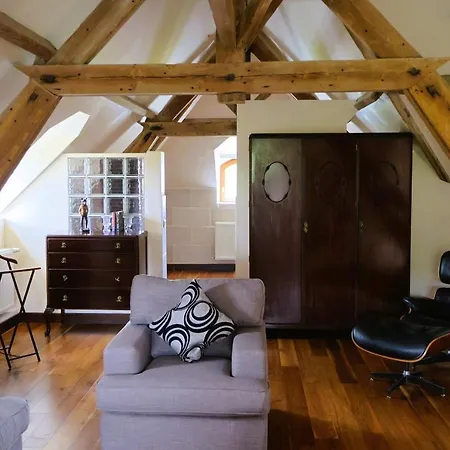 Petit Chateau Le Bouge, Entire House - Entier *